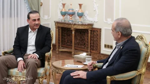 عباس عراقچی و آصف منیر: تلاش برای کاهش تنش‌ها در غرب آسیا
