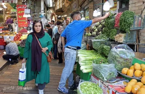 رئیسی: جنگ و تحریم‌ها به اقتصاد ایران آسیب زده‌اند